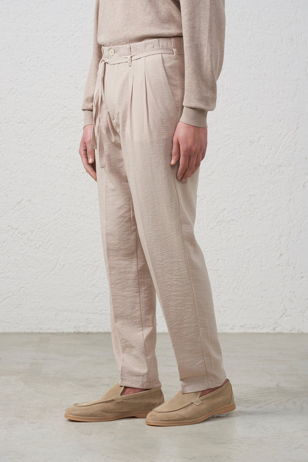 Pantalone con Fusciacca e Pinces