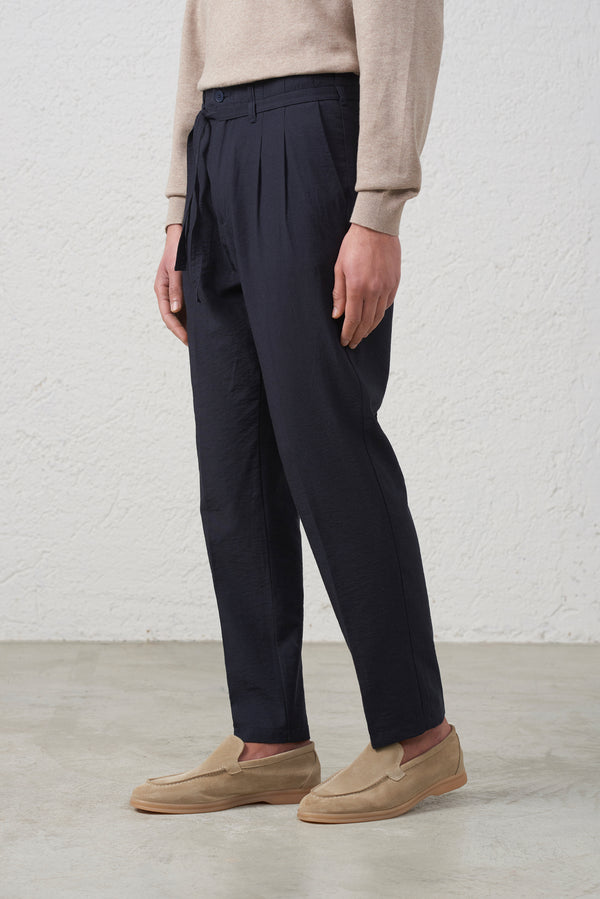 Pantalone con Fusciacca e Pinces