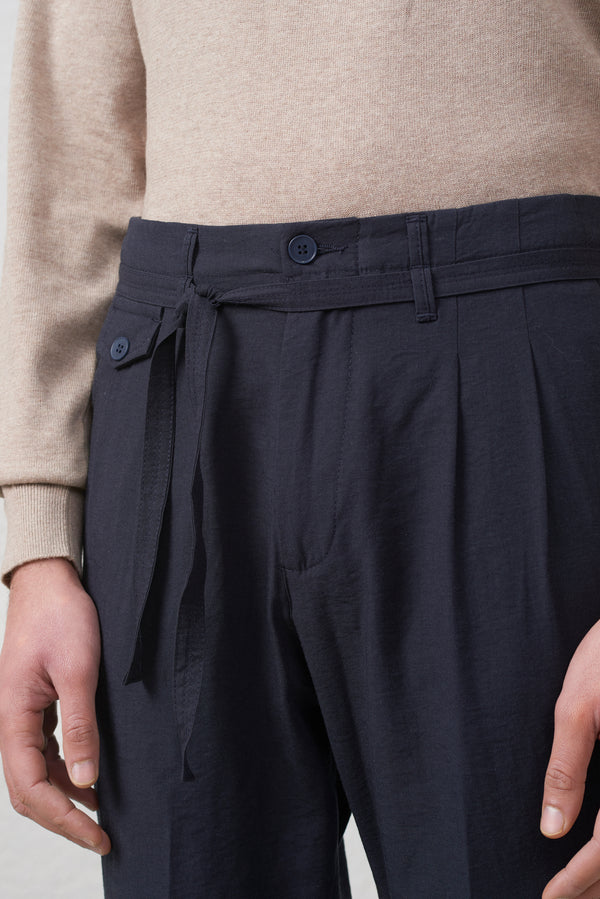 Pantalone con Fusciacca e Pinces