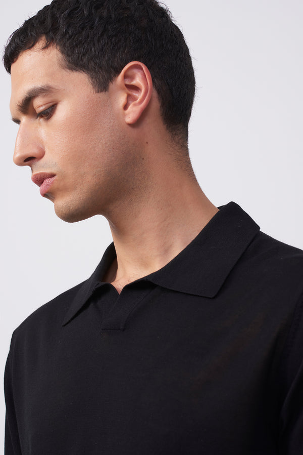 Polo in Tencel e Seta con Collo Aperto