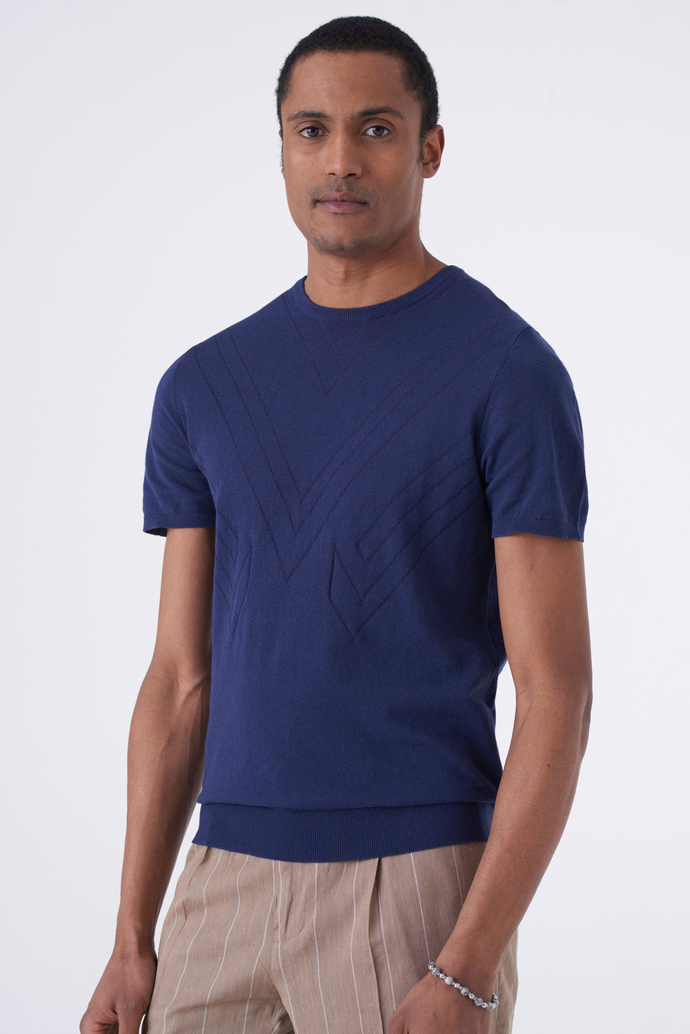Maglia in filo con intarsio geometrico