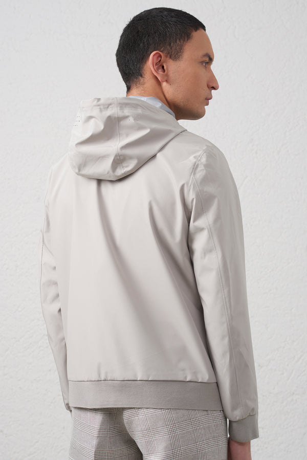 Parka corto antivento in tessuto tecnico Sabbia