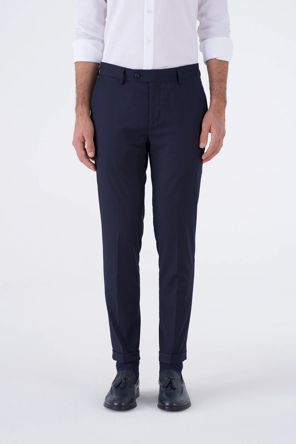 Classic solid color trousers