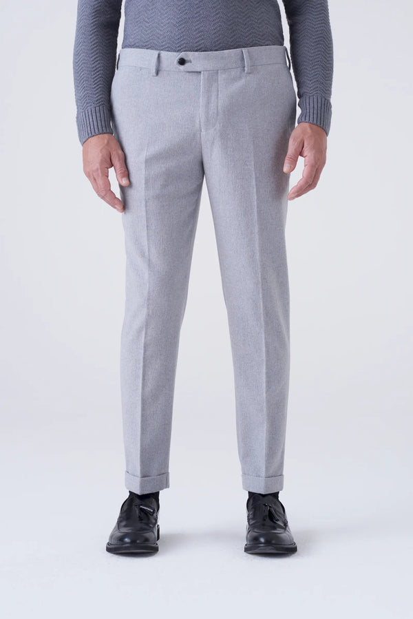 Pantaloni classici in lana rasata Colore: Grigio chiaro