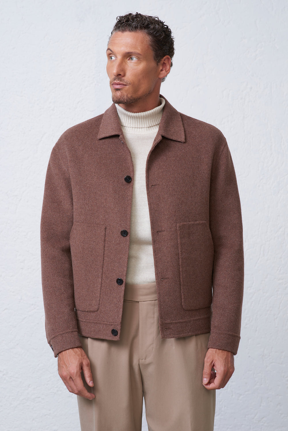Cappotto Corto Collo Camicia in Lana