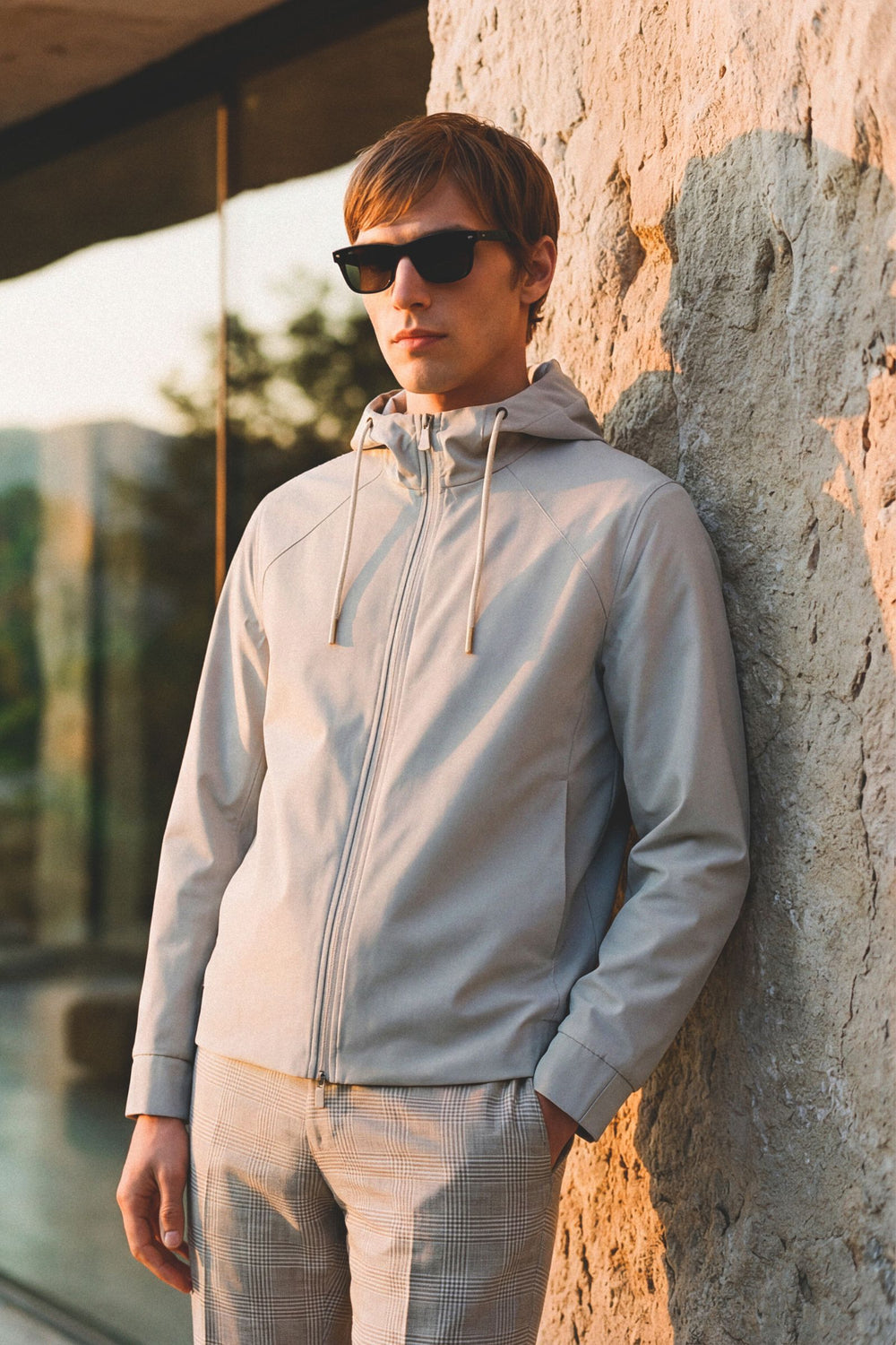 Parka corto antivento in tessuto tecnico Sabbia