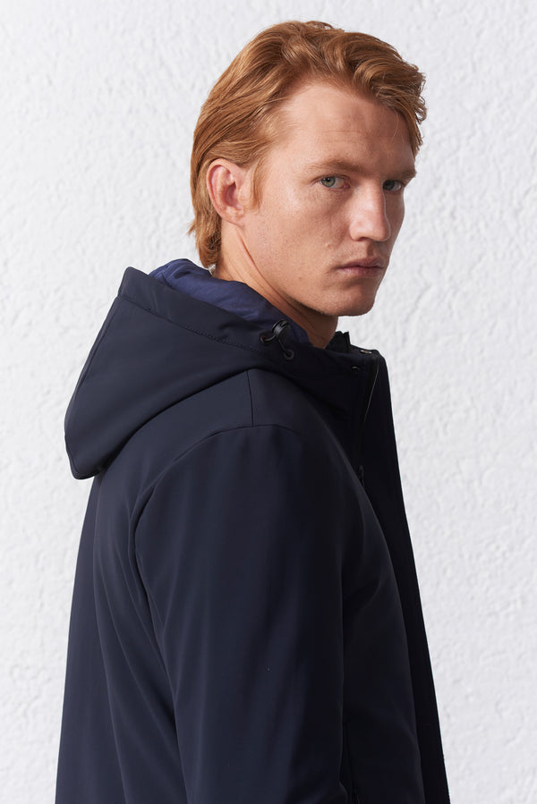 Parka Corto con Cappuccio