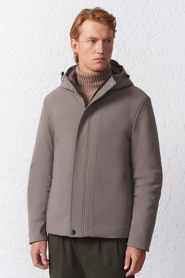 Parka Corto con Cappuccio