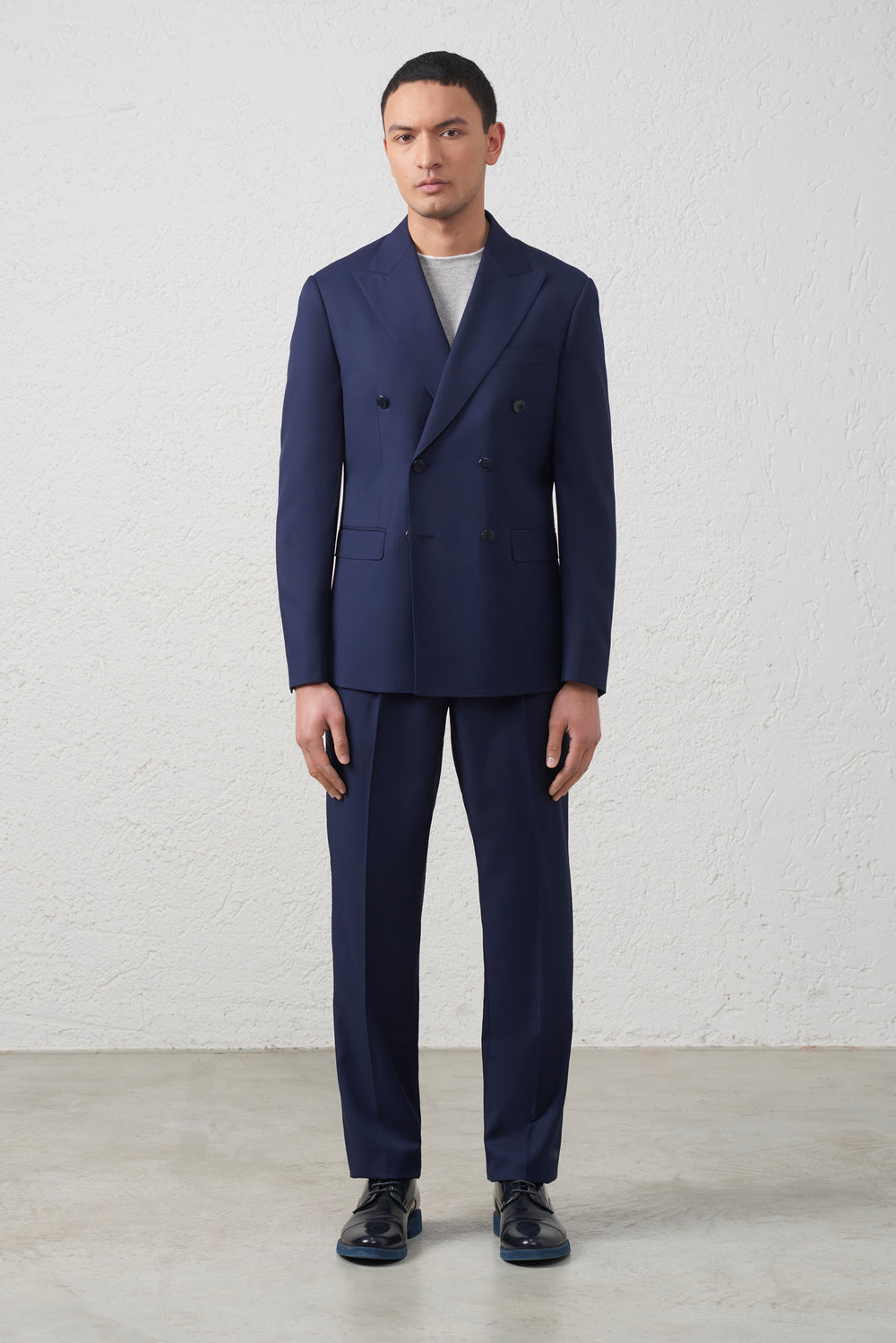 Abito Doppiopetto Blu in Fresco Lana con Pantalone Vita Alta