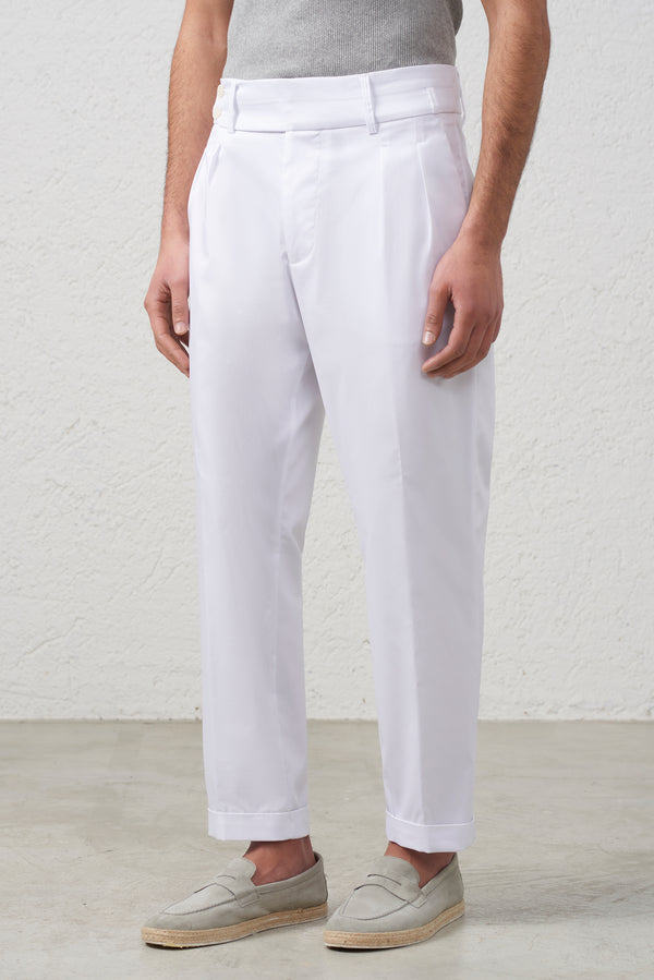Pantalone Vita Alta con Doppio Bottone e Pinces