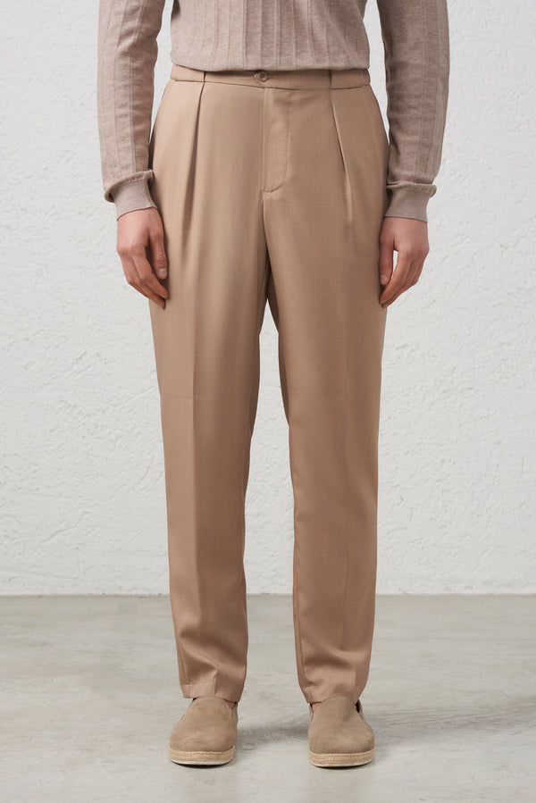 Pantalone  Baggy Fit con Pinces