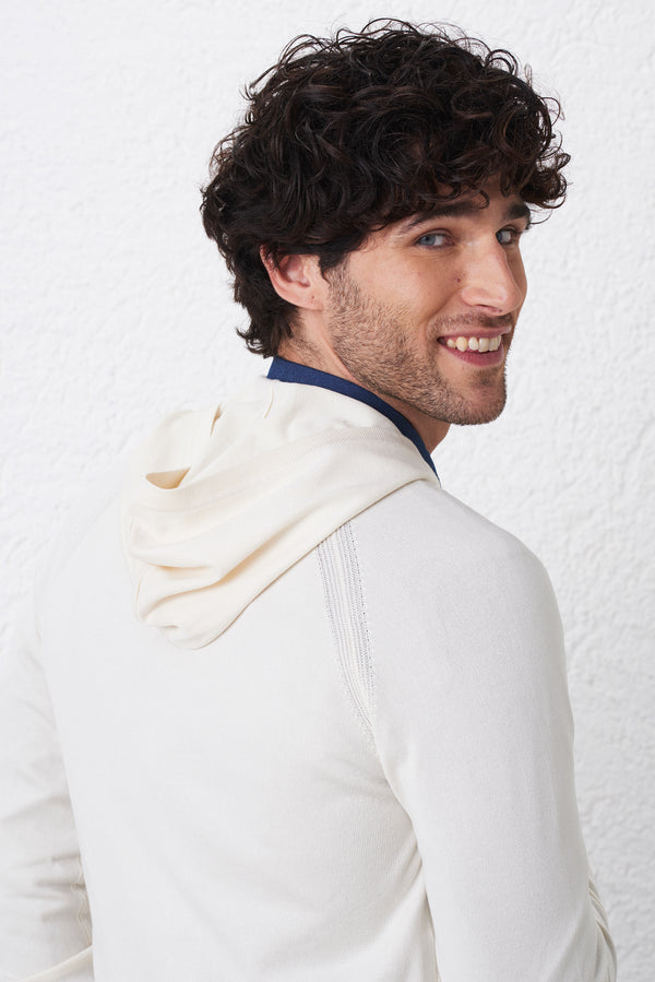 Cardigan con Cappuccio e Zip