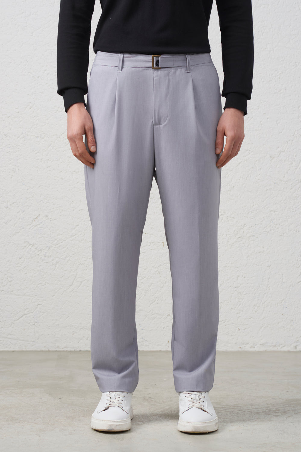 Pantalone Grigio con Cintura  e Pinces