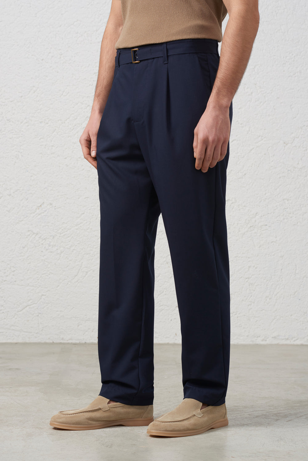 Pantalone Blu con Cintura  e Pinces