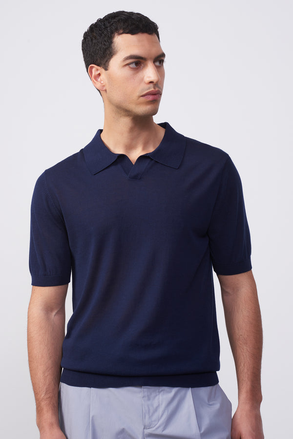 Polo in Tencel e Seta con Collo Aperto