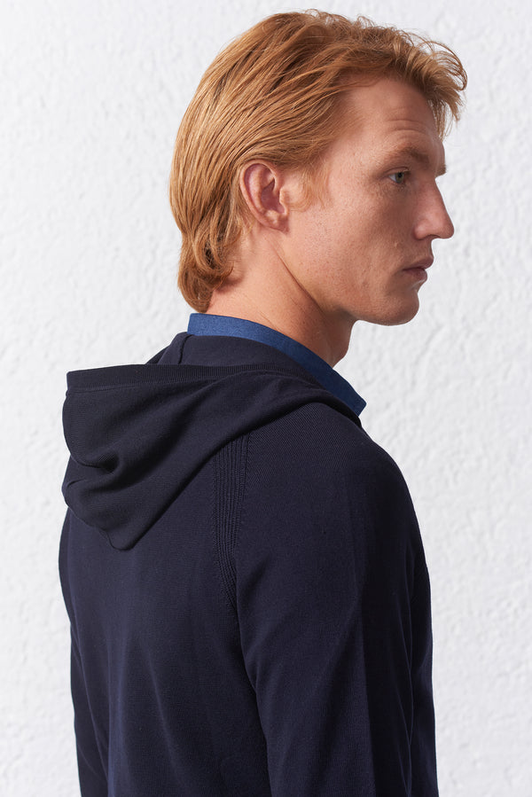 Cardigan con Cappuccio e Zip