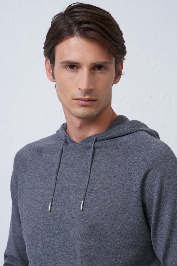 Maglia con Cappuccio Finezza 12