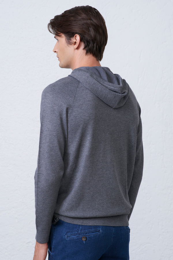 Maglia con Cappuccio Finezza 12
