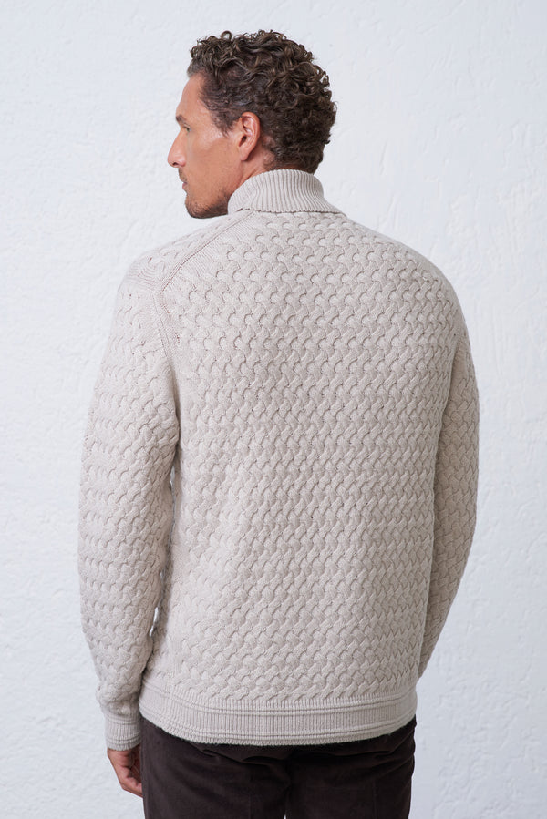 Maglia Collo Alto con Lavorazione Intrecciata Uomo