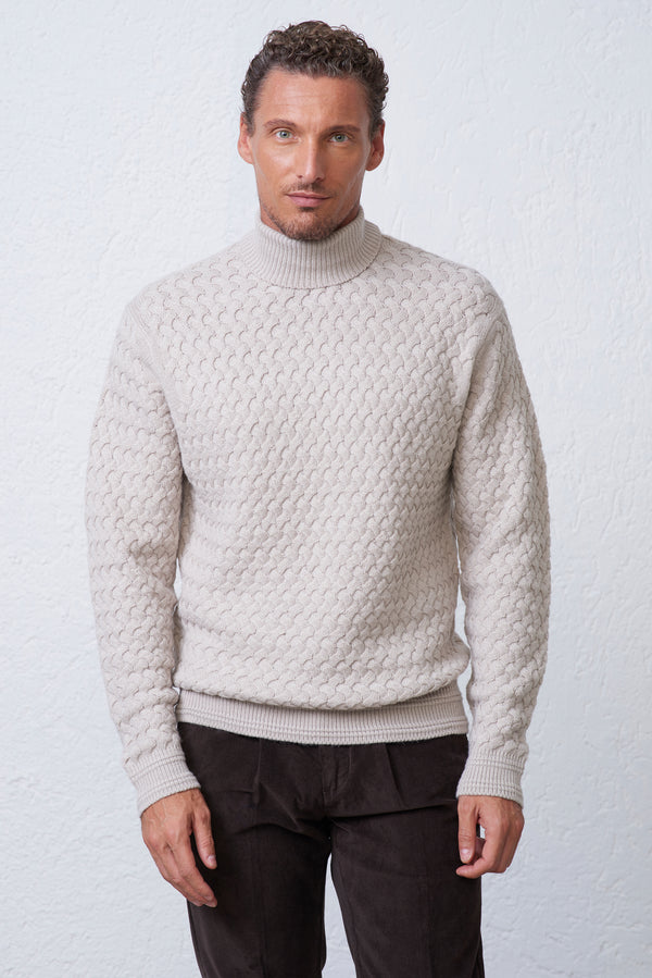 Maglia Collo Alto con Lavorazione Intrecciata Uomo