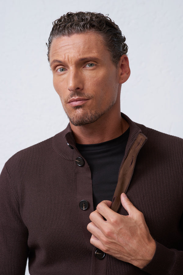 Cardigan in Maglia a Coste con Collo Alto Effetto Suede