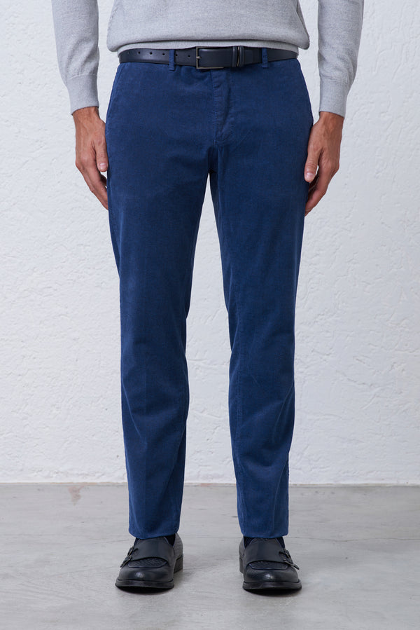 Pantalone Uomo Comfort Fit in Velluto Liscio Uomo
