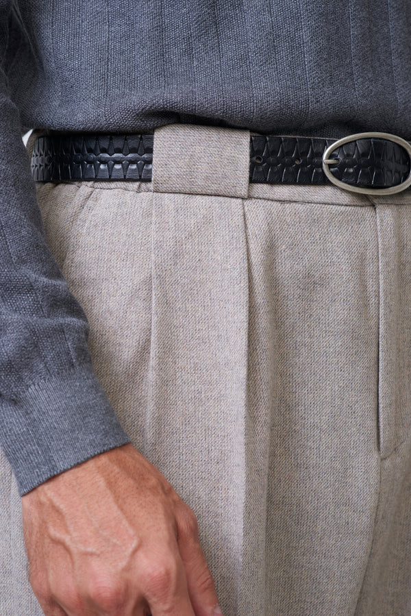 Pantalone Baggy Fit con Pence Baciate in misto lana