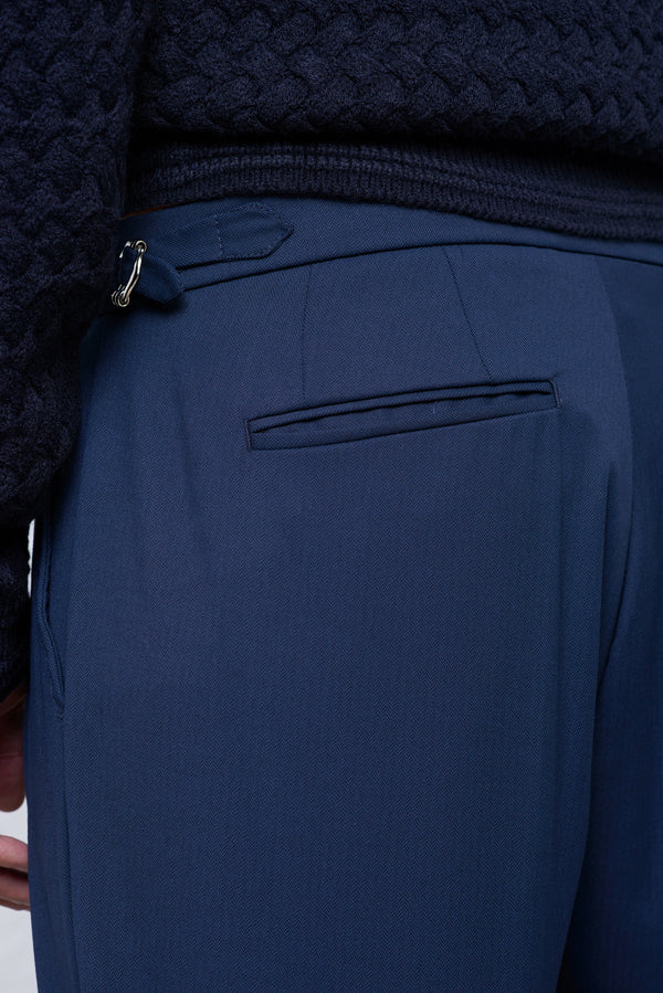 Pantalone  con Doppia Pince e Regolatori Laterali in Viscosa Stretch