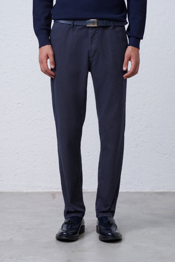 Pantalone Chino in Cotone Stretch Operato