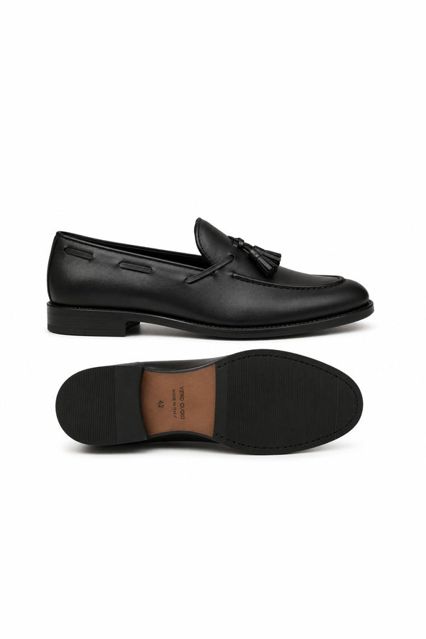 Mocassino Nero con Nappine in Pelle