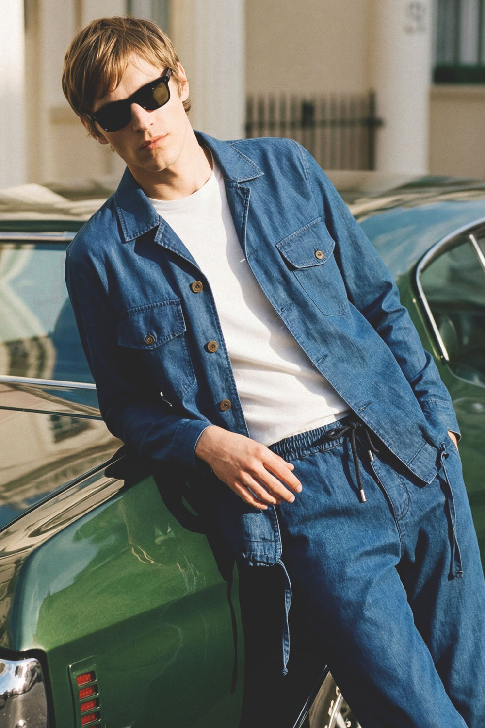Overshirt in Denim con Tasconi e Laccio in Vita